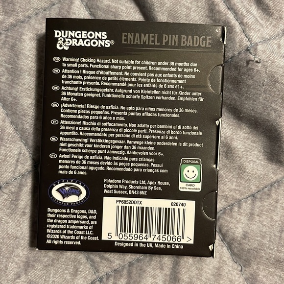 Dungeons and dragons pin - Picture 2 of 2